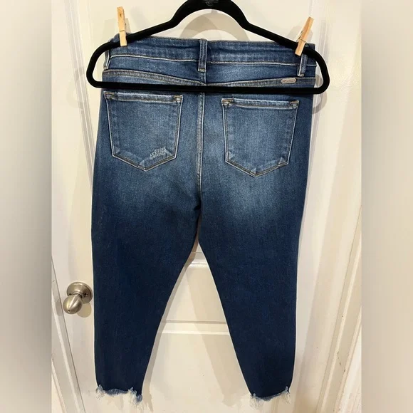 KanCan Blue Cropped Distressed Jeans - Picture 2 of 4